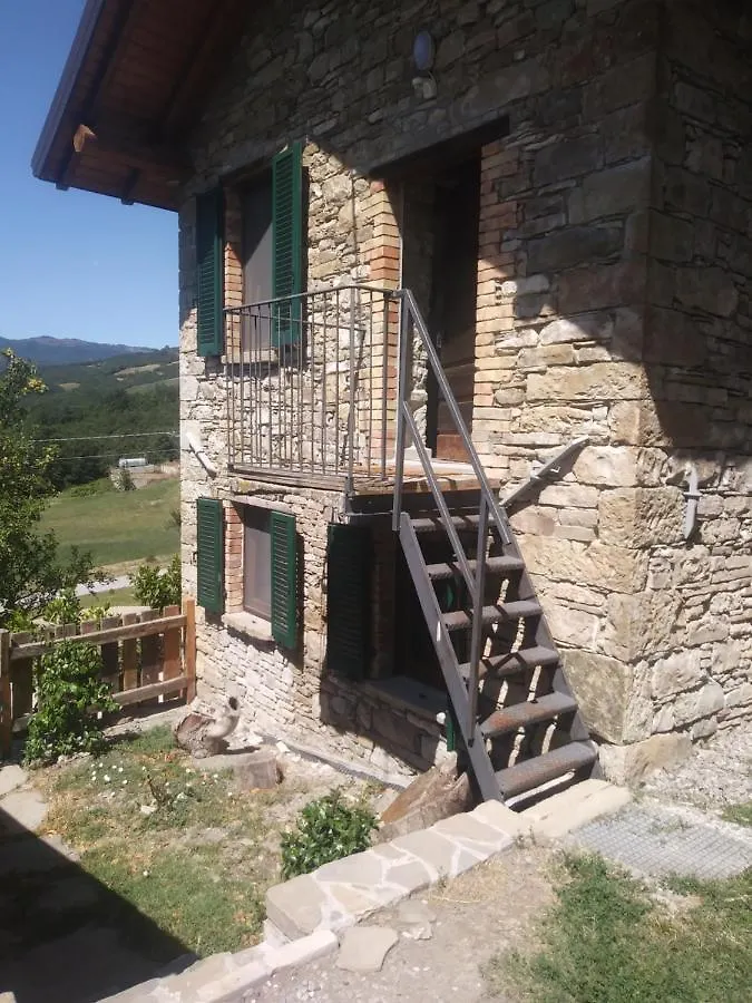 Segarati Relax La Romantica Rocca di Varsi